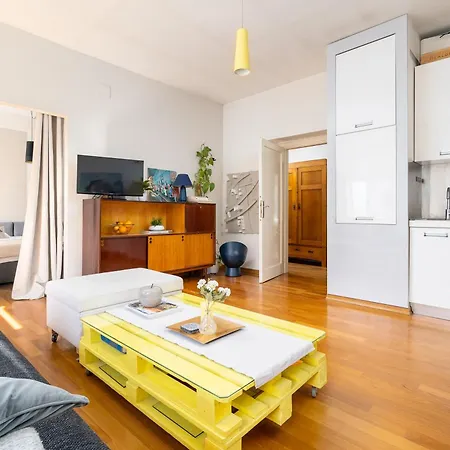 Main Street Apartamento Split